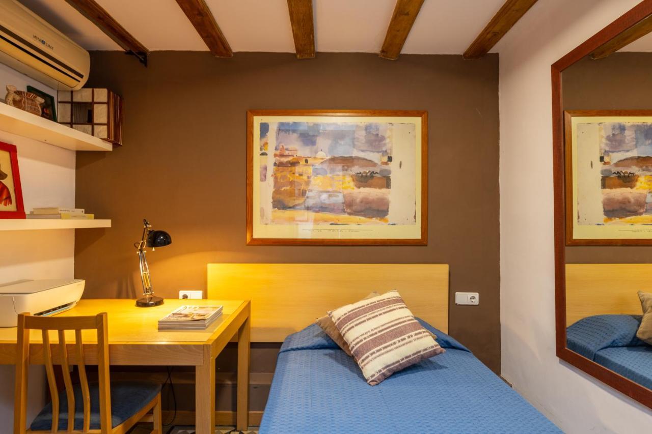 Aparteasy - Central Gracia Apartments Барселона Екстериор снимка