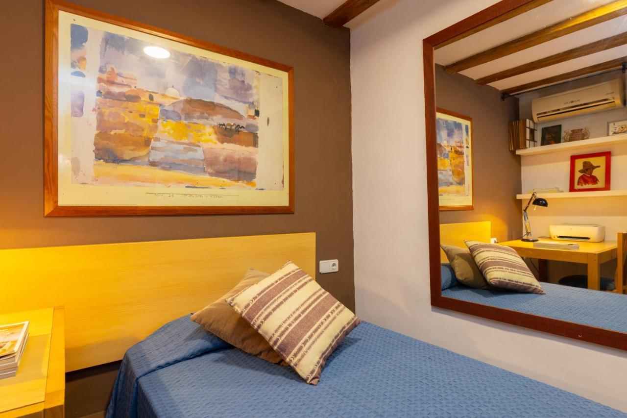 Aparteasy - Central Gracia Apartments Барселона Екстериор снимка