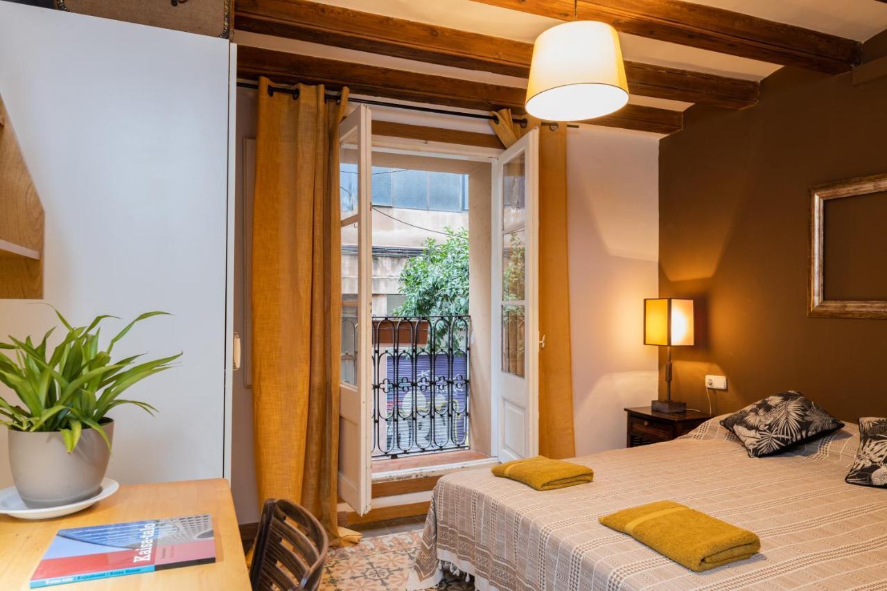 Aparteasy - Central Gracia Apartments Барселона Екстериор снимка