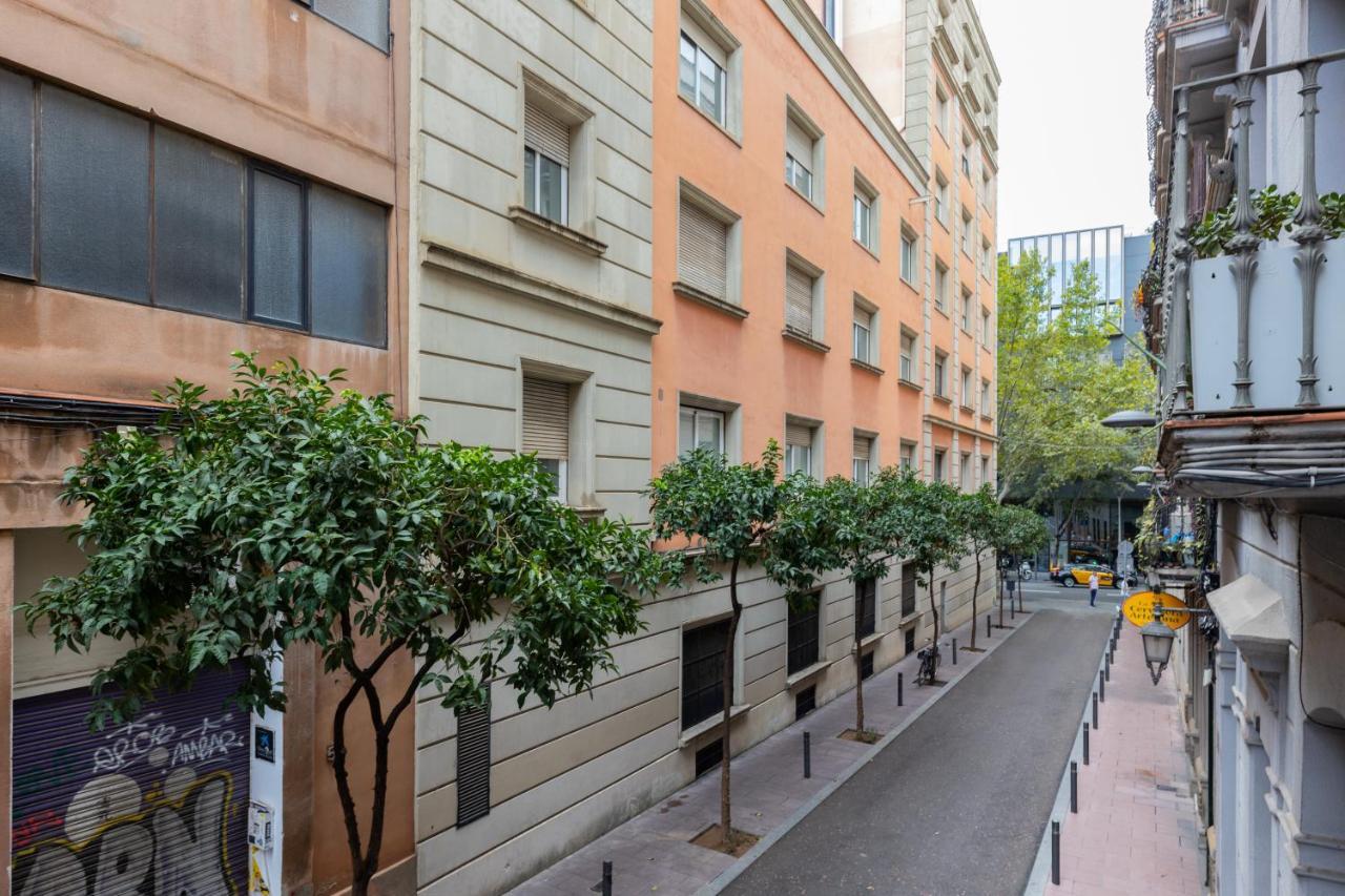 Aparteasy - Central Gracia Apartments Барселона Екстериор снимка