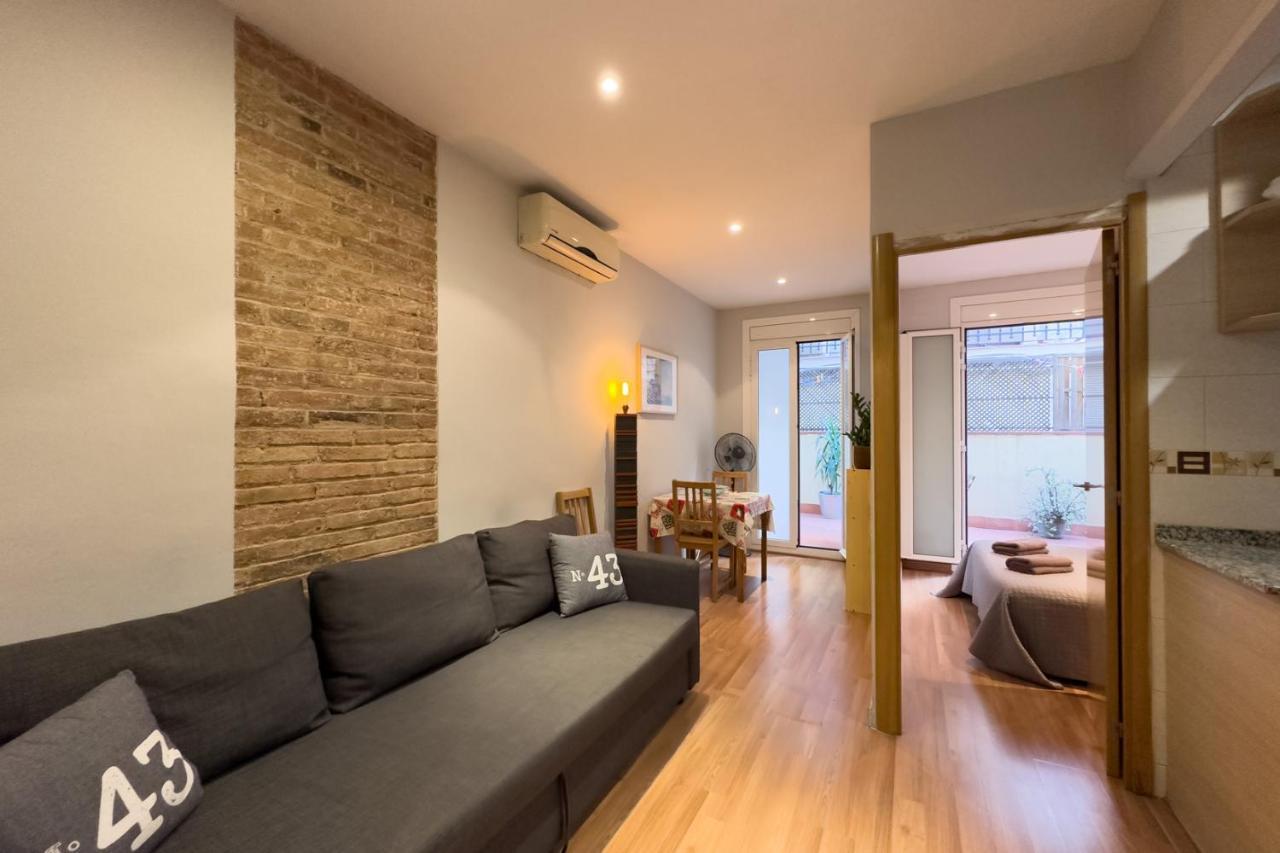 Aparteasy - Central Gracia Apartments Барселона Екстериор снимка