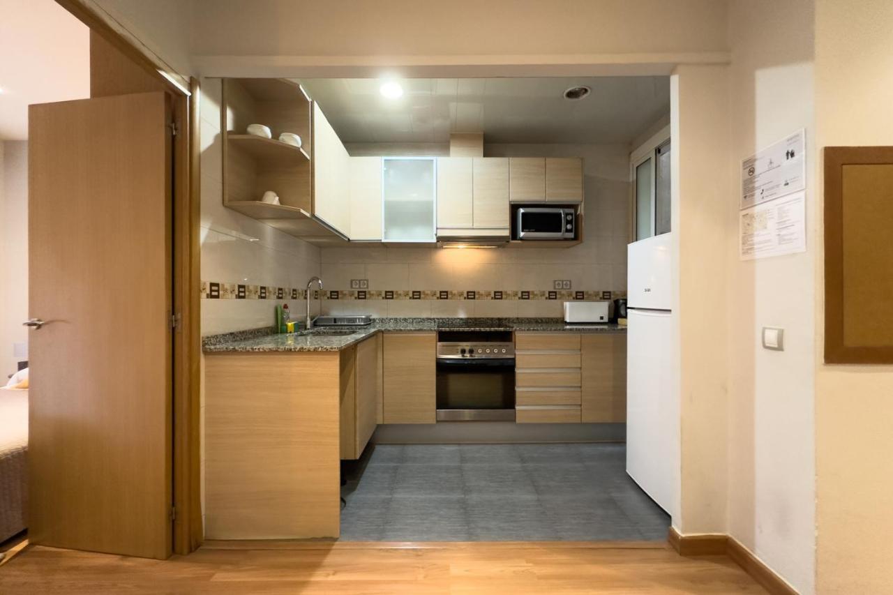 Aparteasy - Central Gracia Apartments Барселона Екстериор снимка