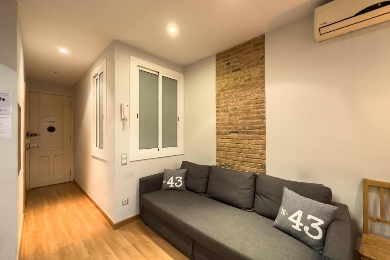 Aparteasy - Central Gracia Apartments Барселона Екстериор снимка