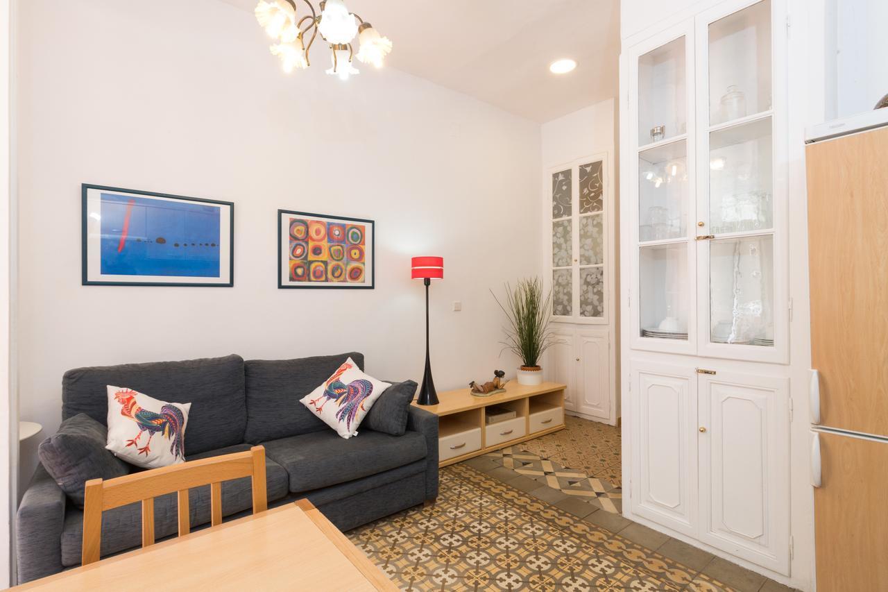 Aparteasy - Central Gracia Apartments Барселона Екстериор снимка